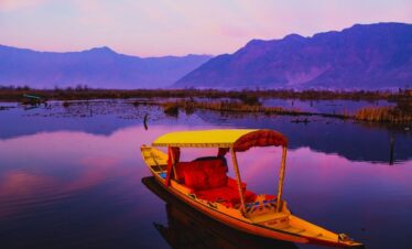 Kashmir Pardise On The Earth Tour